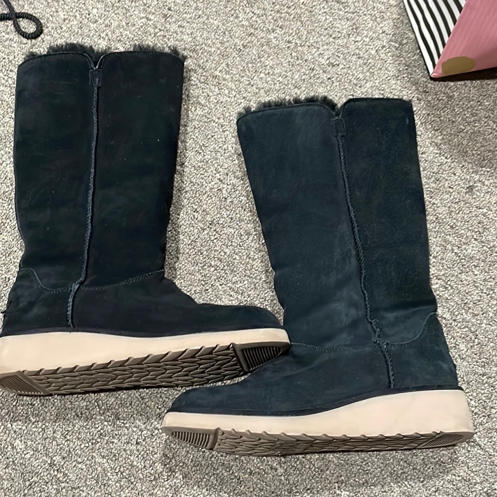 Kookaburra by UGG